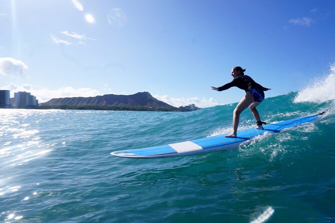 1.5-Hour Semi Private Surfing Lesson in Honolulu - Gear included in Waikīkī: surfboard, rash guard, and what to bring
