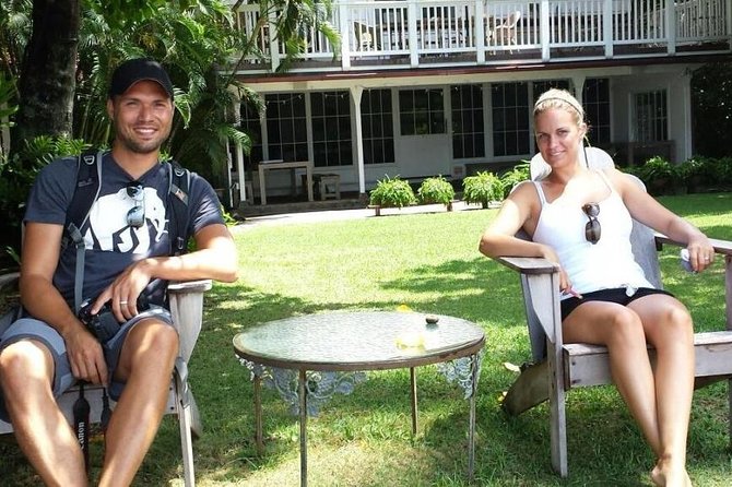 Afternoon at McGarret - Hawaii 5-0 TV Tour - Meet Cousin Flippa: the cast interaction you’re really paying for