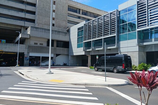 Airport Shuttle - HNL Airport to Waikiki - Driver Help and Local Guidance: When It Becomes More Than Transportation