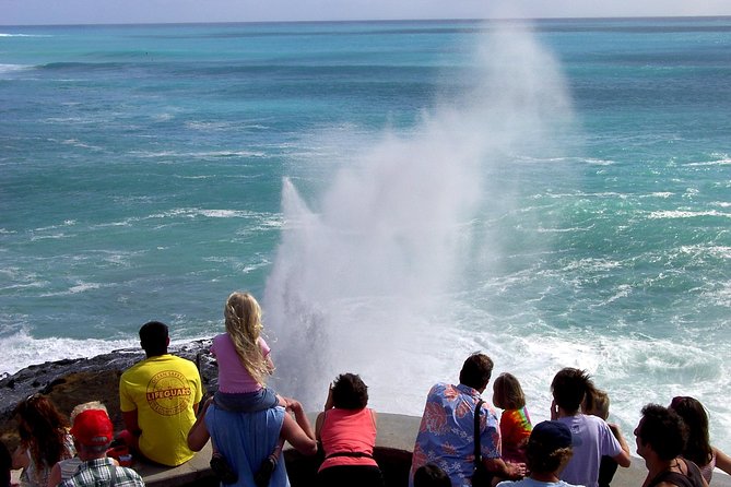 All Inclusive Ultimate Circle Island Tour, Waimea Falls & Lunch - North Shore Lunch at Tanaka Kahuku: Included Value That Actually Feels Like a Break