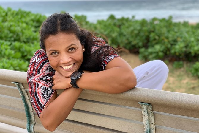 Beaches, Food & Aloha: Private Oahu Tour - North Shore payoff: shrimp trucks, turtles at Laniakea, and Haleiwa culture