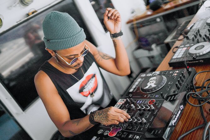 Bikini Bottom Public Party Dance Cruise + LIVE DJ - Boat type, photos, and the VIP expectation gap