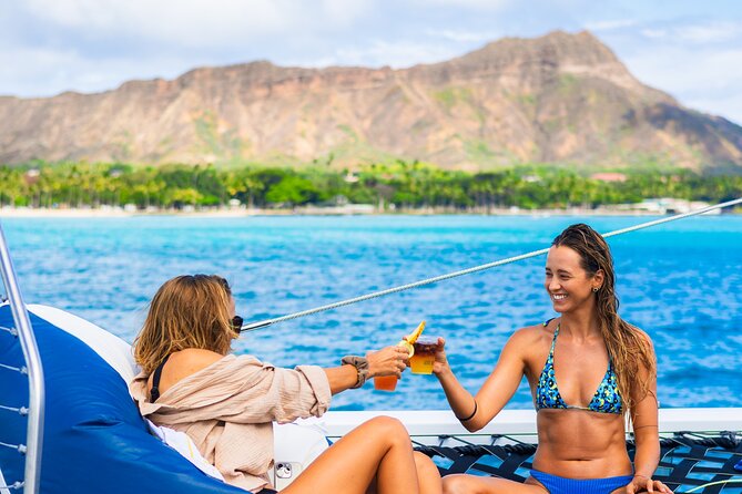 Board from Waikiki Beach for Aloha Hour Sail on Hāwea Catamaran - Getting There: Duke Paoa Kahanamoku Statue and the 3:00 pm Start