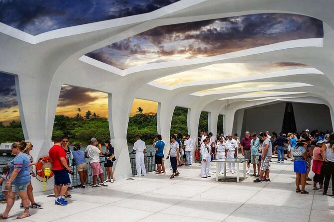 Deluxe Pearl Harbor, Arizona Memorial, and Visitor Center Tour - Pickup in air-conditioned comfort (and how timing really works)