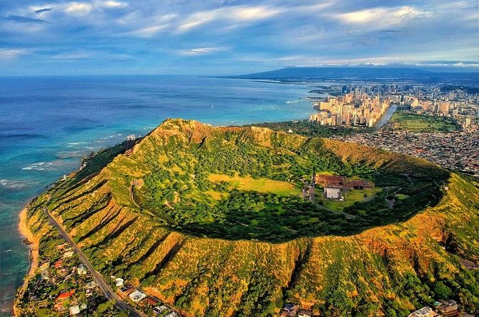 Diamond Head Hiking Tour with Ticket and Reservation Inclusion - The Tunnel and Claustrophobia Warning: Don’t Ignore This