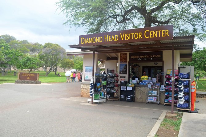 Diamond Head Official Self-Guided Narrated Audio Tour - The hike plan: a moderate climb with a two-hour target
