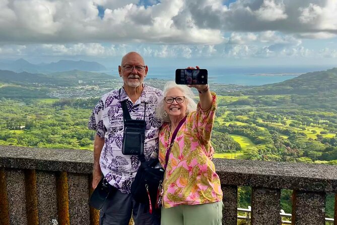 First Day Must: Oahu Sunrise & Circle Island Adventure - Kalapawai Historic Market and Leonard’s: local stops that actually feed you