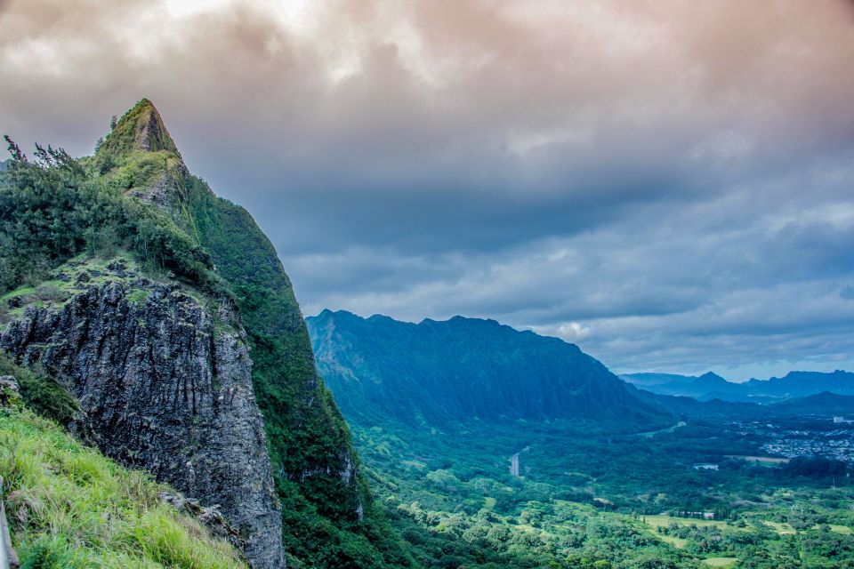 From Waikiki: Best of Oahu Photo Tour with Pickup - Waimānalo Bay and the Ko’olau Backdrop: The “Relax and Shoot” Segment