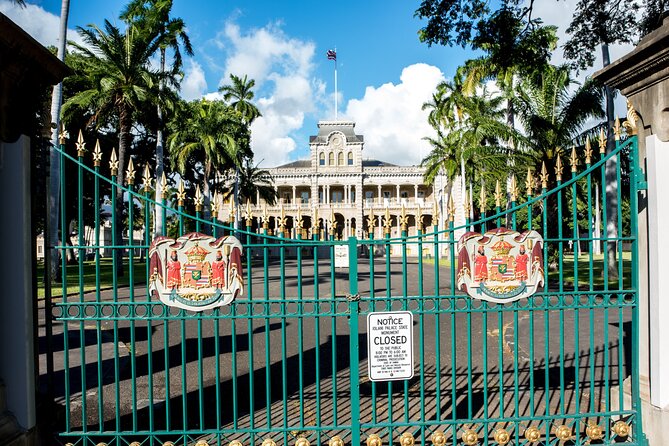 Grand Pearl Harbor and City Tour - Honolulu’s Historic Side: Kawaiahaʻo Church to the Royal Core