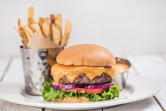 Hard Rock Cafe Honolulu - Service and meal flow: fast, friendly, and occasionally messy