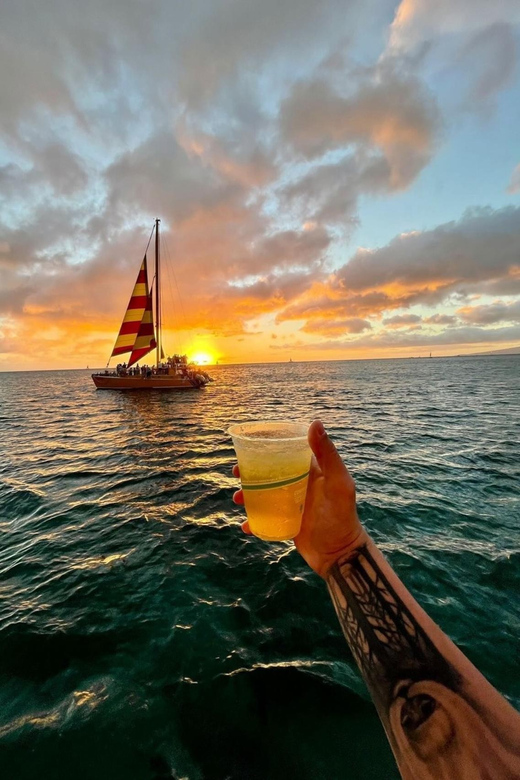 Honolulu: 90 Minute Catamaran Sunset Sail - The 90-Minute Route: What You’ll See as Light Changes