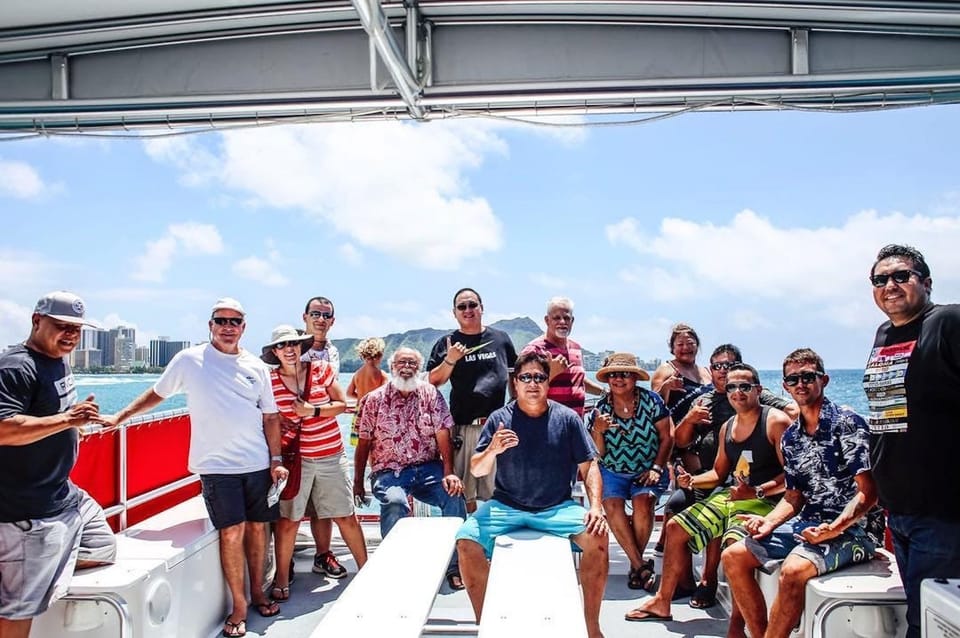 Honolulu: Glass Bottom Boat Tour along Oahu's South Shore - How the Crew Runs the Hour: Pace, Humor, and Real Sightlines