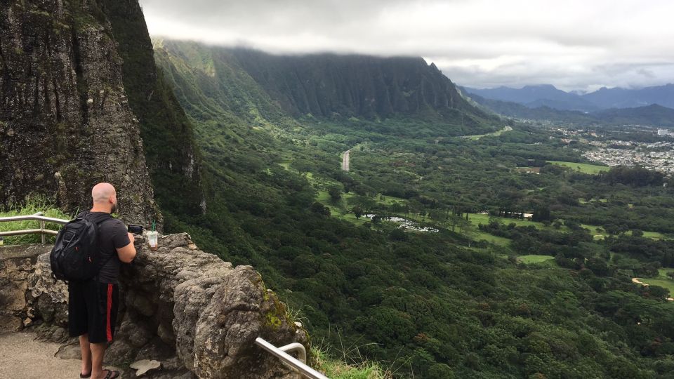 Honolulu: Oahu Island Full-Day Guided Tour by Bus with Lunch - The guides make or break the day