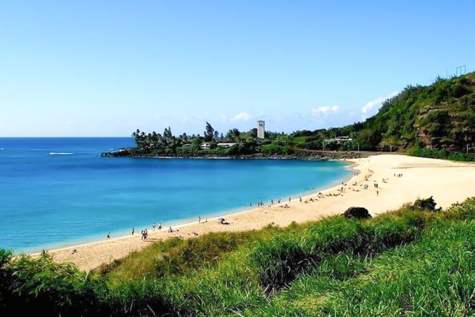 Honolulu: Oahu Island Highlights Tour with Multiple Stops - Waimānalo and Nu‘uanu Pali: where the weather changes and the views open up