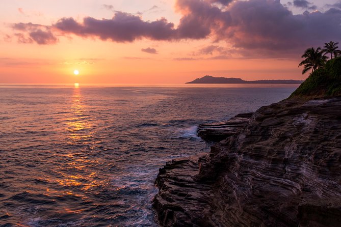 Honolulu Sea-Cliff with Sunset Photo Adventure - Should You Book This Honolulu Sea-Cliff Sunset Photo Adventure?