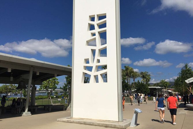 Luxury Pearl Harbor USS Arizona Memorial Small Group Tour - Small-group size: the comfort and control trade-off