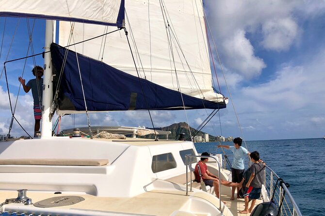 Moana’s Swim’n’Sail Cocktail Cruise Along the Waikiki Coast - What I’d pack and wear for this kind of cruise