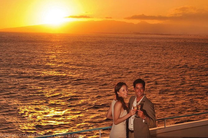 Nova Five Star Sunset Dinner and Jazz - Getting to Aloha Tower and boarding without stress