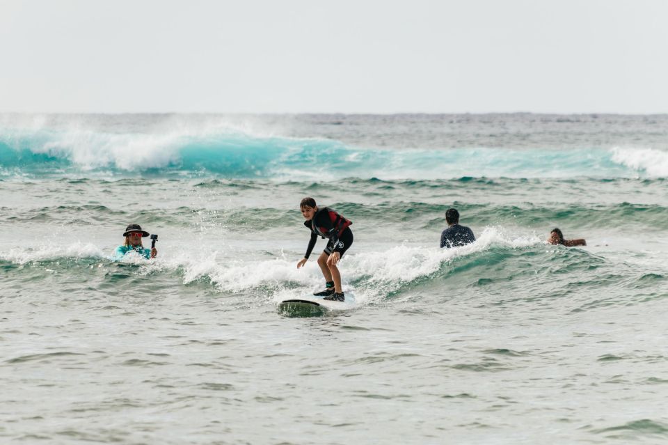 Oahu: Beginner-Friendly Waikiki Beach Surfing Lesson - Your 2-Hour Schedule: Land Practice to 70 Minutes in the Water