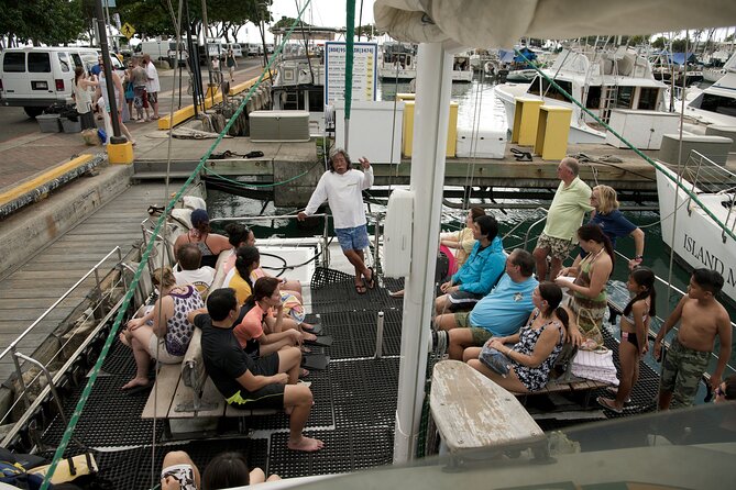 Oahu Catamaran Waikiki Sunset on 40 Foot Catamaran: Food and BYOB - Price and Value: Is $44.99 Worth a 2-Hour Waikiki Escape?