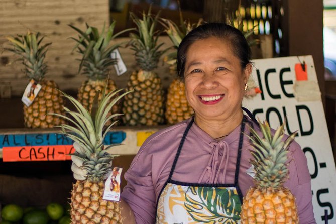 Oahu Circle Island Full Day Tour with Scenic Stops & Local Foods - Around the island: macadamia farms, Mokoliʻi, and Kualoa-area scenery