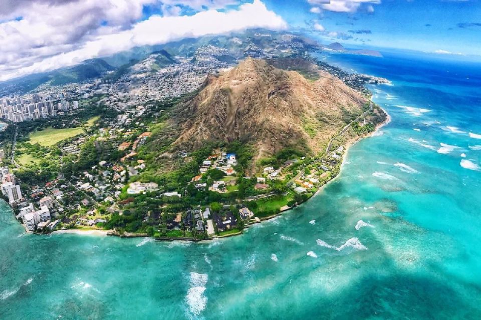 Oahu: Diamond Head Crater Hike and North Shore Experience - Tropical Farms Macadamia Nuts: sampling and what to expect from the stop