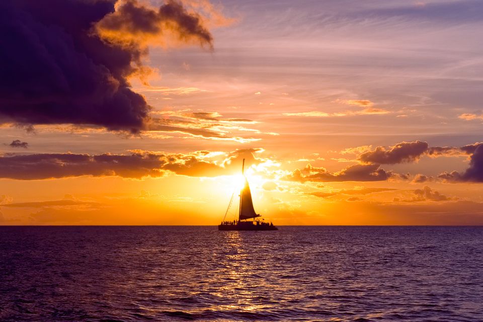 Oahu: Diamond Head Cruise with Drinks & Appetizers - The bento-style meal: what’s actually included (and what to expect)