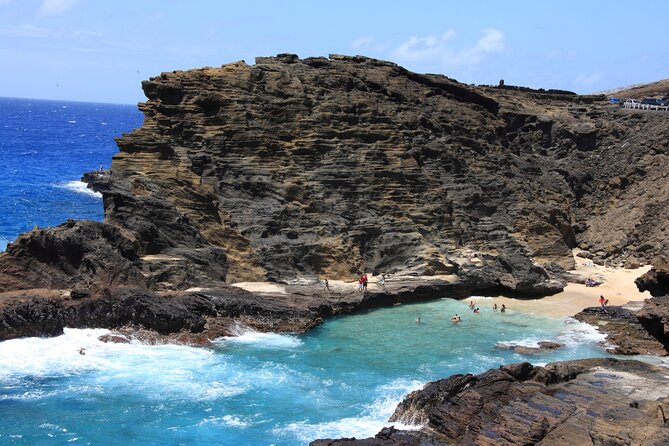 Oahu: Grand Tour Around Island 16 Locations plus Snorkeling - North Shore snorkeling: where timing and surf really matter