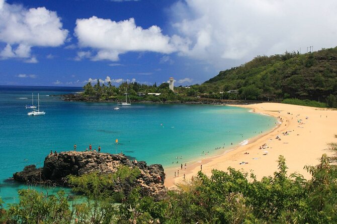 Oahu: Grand Tour Around Island 16 Locations plus Snorkeling - The surf icons: Banzai Pipeline and Sunset Beach