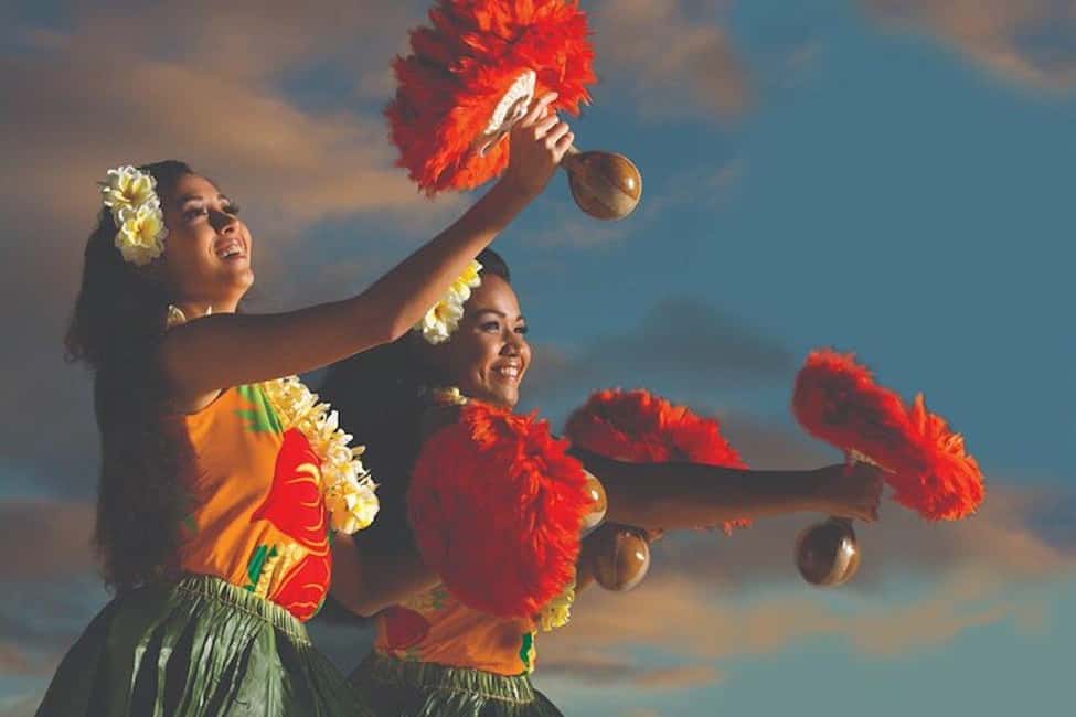Oahu: Hilton Waikiki Starlight Luau - Waikiki Starlight Luau, in plain terms