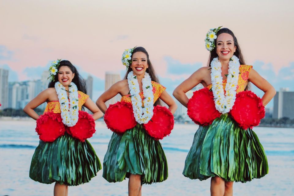 Oahu: Ka Moana Luau Dinner and Show at Aloha Tower - Check-In, Lei Greeting, and Getting Oriented Fast