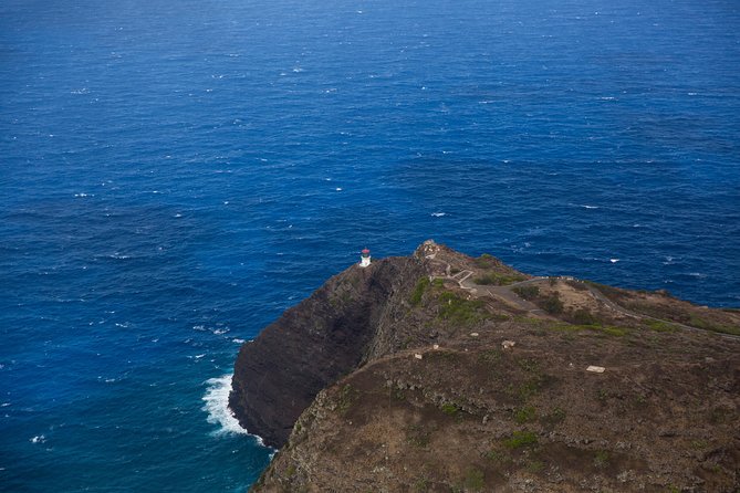 Oahu: Magnum PI Hughes 500 4-Passenger Doors-Off Helicopters - Who This Tour Fits Best