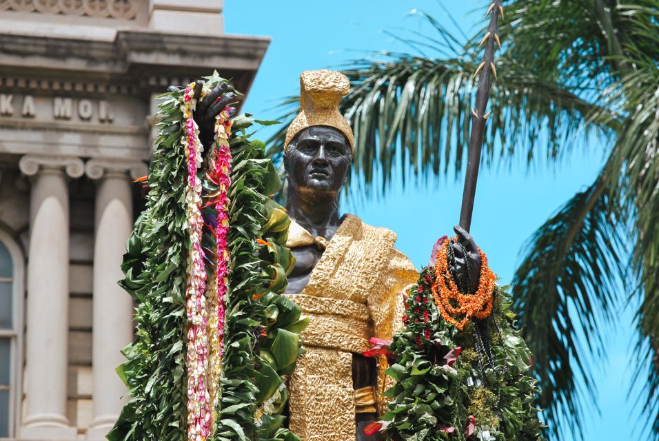 Oahu: Pearl Harbor, USS Arizona, and City Highlights Tour - Honolulu historic district drive: major landmarks in a short window