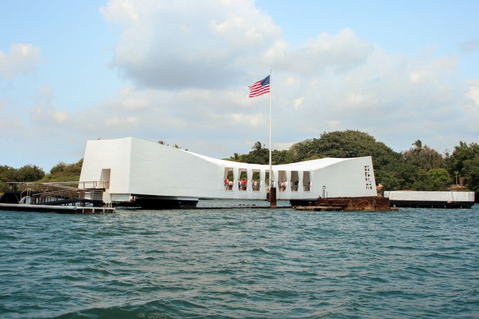 Oahu: Pearl Harbor, USS Arizona, and City Highlights Tour - Waikiki pickup: convenient, but plan around “select hotels”