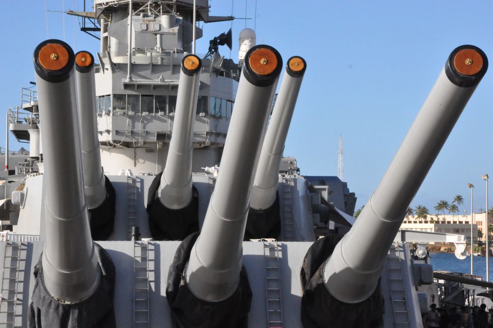 Oahu: Pearl Harbor, USS Arizona, Might Mo, & Honolulu Tour - Who this tour fits best (and who should consider another plan)