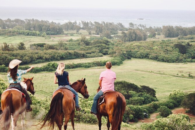Oahu Sunset Horseback Ride - What to wear and bring for a Hawaiian rain-or-shine ride