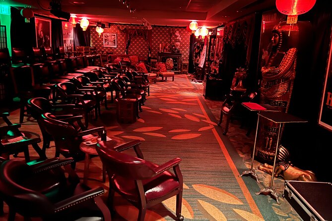 Oahu: The Magical Mystery Show! at Hilton Waikiki Beach Hotel - VIP Seating, Cocktails, and Why the Value Math Usually Works