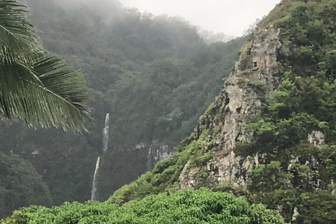 Oahu Ultimate Circle Island: 30 Spots, 10 Epic Stops - Pipeline surf area and the North Shore tone-setters