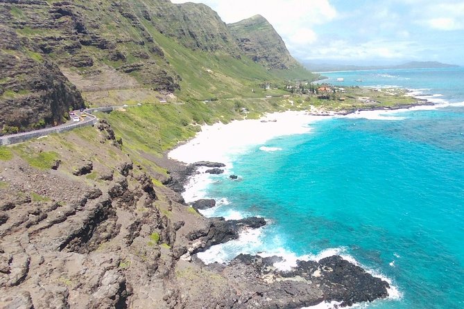 Oahu Unveiled: Tailored Luxury Private Island Tour - Pearl Harbor World War II Memorial: Where the Day Gets Serious