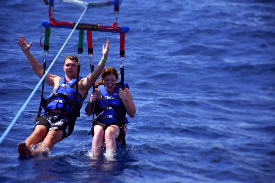 Oahu: Waikiki Parasailing - How the hour really runs: check in, boat ride, then lift-off