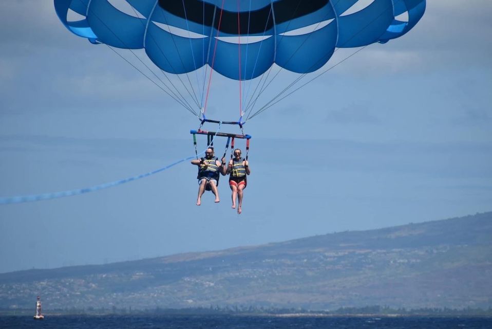 Oahu: Waikiki Parasailing - The views: Diamond Head, Waikiki shoreline, and the waterline magic