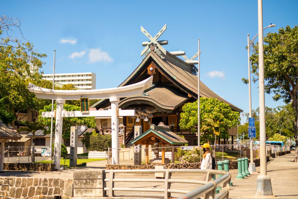 Oahu: Waikiki Trolley Hop-on Hop-off All-Line Pass - Green Line to Diamond Head and KCC Farmers’ Market