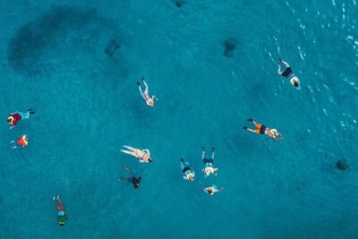 Oahu: Waikiki Turtle Snorkeling Adventure Cruise - Sailing Waikiki on a catamaran: the part that sets the tone