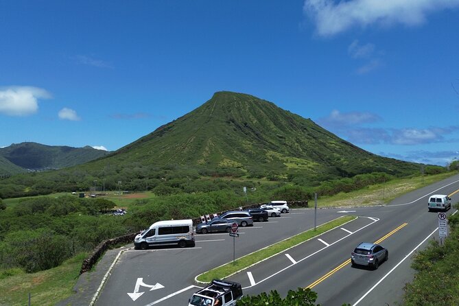 Oahu's Stunning Views: Half-Day Scenic Tour with 7 Lookouts - Nu’uanu Pali: Cliffs, Wind, and a Turning Point in Hawaiian History