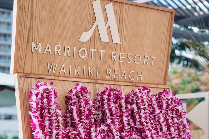 Paina Waikiki Luau at Waikiki Beach Marriott - The big performances: hula, music, and that fire knife finale