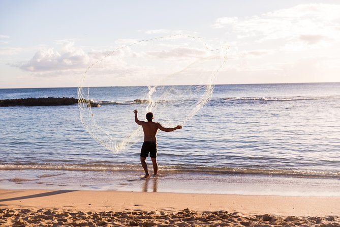 Paradise Cove Luau - The Main Show: Musicians, Hula Dancers, and Fire Twirlers
