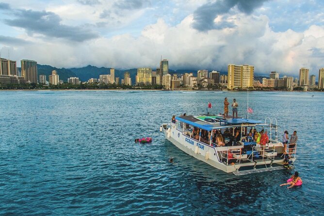 Paradise Waikiki Sunset Cruise + LIVE DJ + SWIMMING - Getting there near Ala Moana Blvd (and checking in without stress)