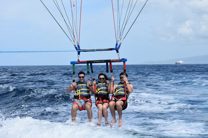 Parasailing in Waikiki from Oahu Hawaii - Waikiki from above: the views that make it worth it
