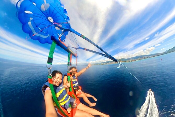 Parasailing in Waikiki from Oahu Hawaii - Where you start: 1025 Ala Moana Blvd (and how to make check-in smooth)
