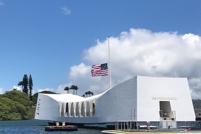 Pearl Harbor [Early Access], USS Arizona & Historic Honolulu Tour - Why the 6:30 AM Pearl Harbor Start Matters